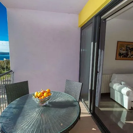 Two-bedroom In Dramalj Xi Apartment