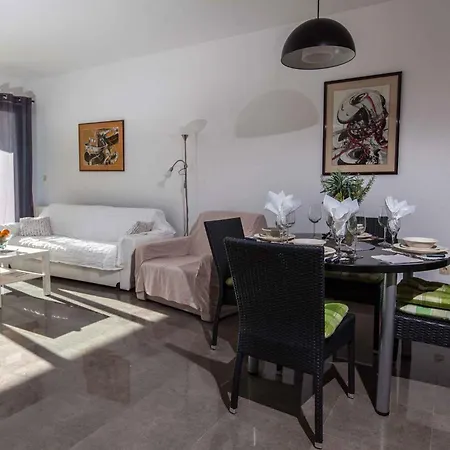 Two-bedroom In Xi * Dramalj