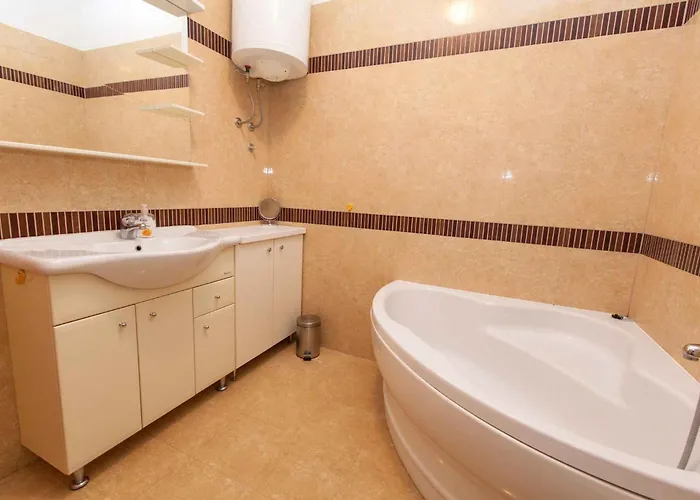 Two-bedroom In Xi Dramalj